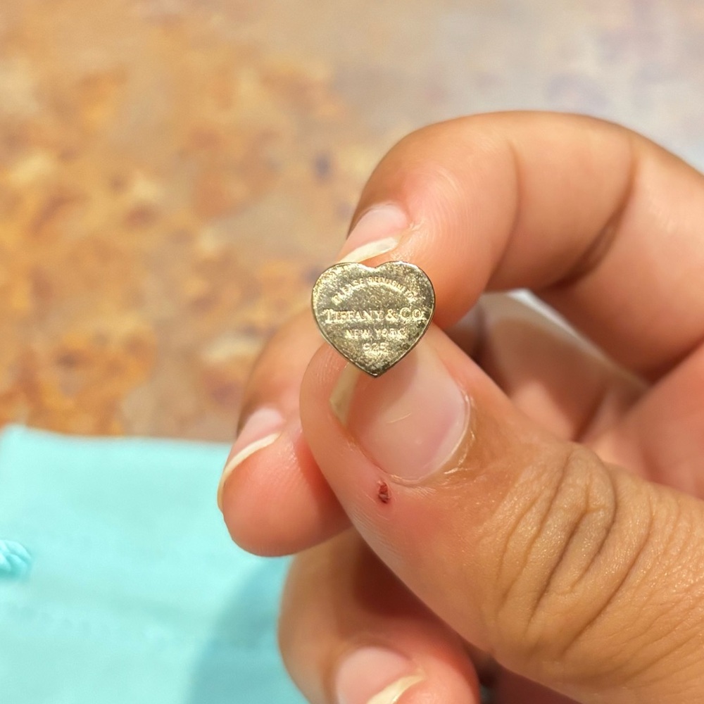 Return to Tiffany Heart Earrings
